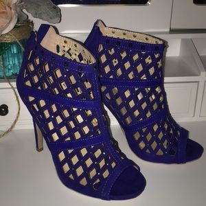Just Fab cobalt heel booties